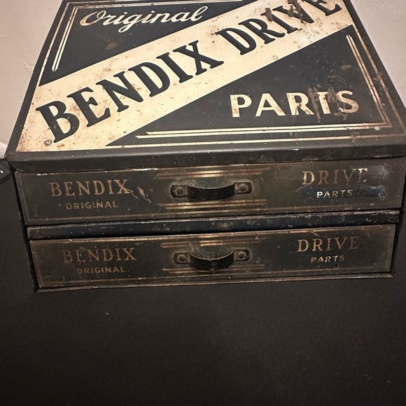 🖤 Vintage Bendix Drive Parts Metal Tool Box Industrial Décor - Picture 6 of 10